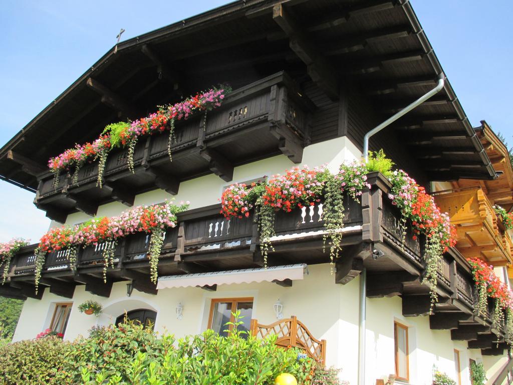 Haus Bergfried Hotel Вестендорф Екстериор снимка